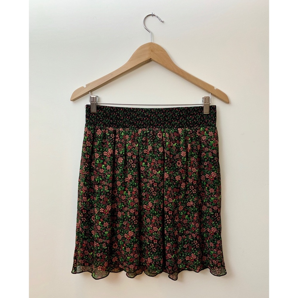 Feminine Floral Skirt